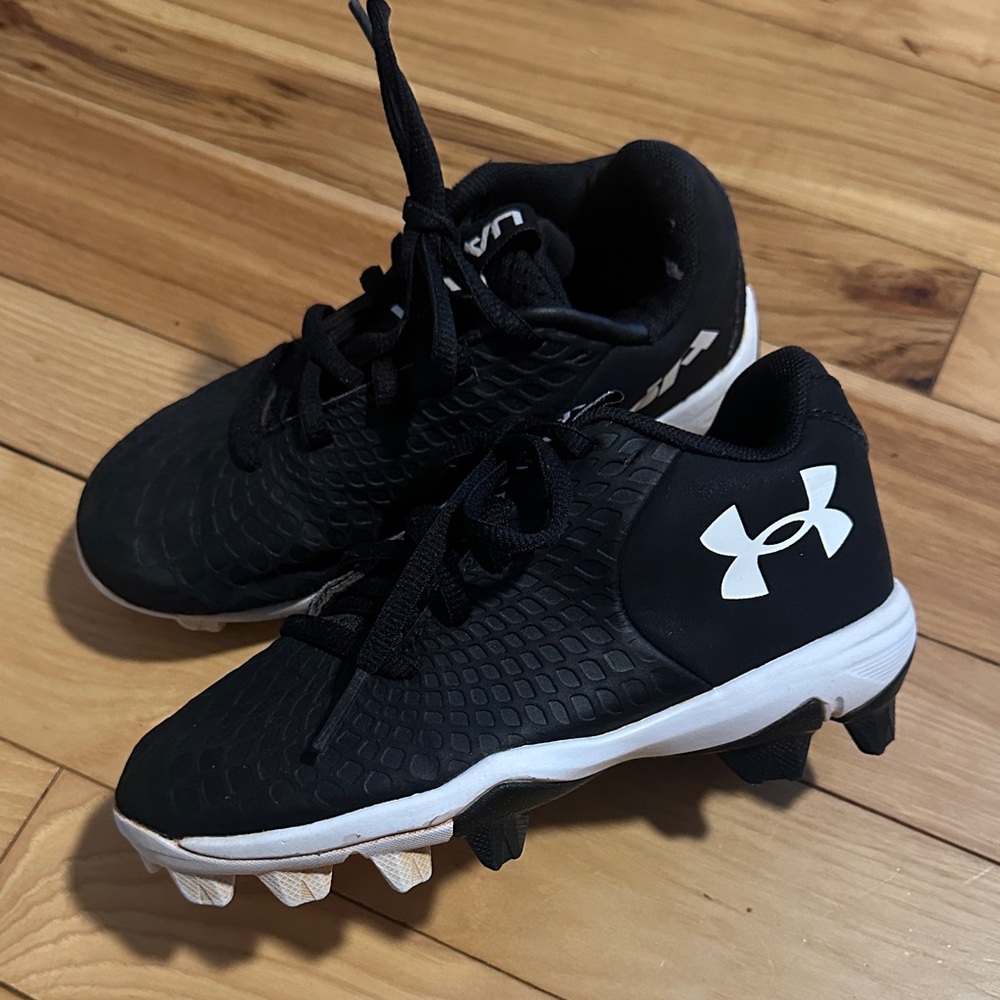 Under Armour Kids Black and White Cleats